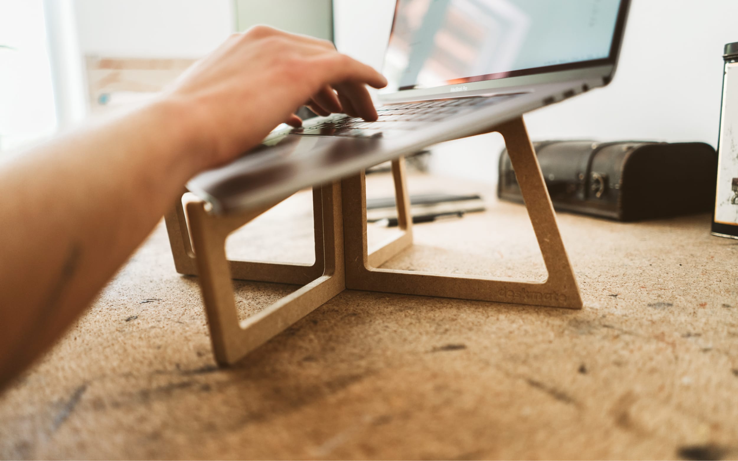 Produkt-Design Deskmate Laptop Ständer